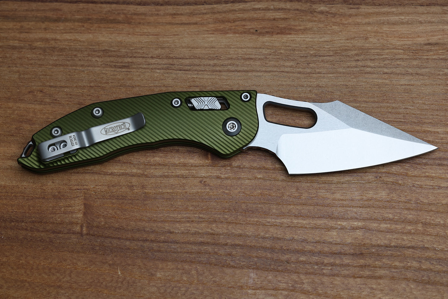 MICROTECH KNIVES MANUAL STITCH RAM LOK FLUTED OD GREEN ALUMINUM STONEWASH STANDARD & M390MK 169RL-10 FLOD