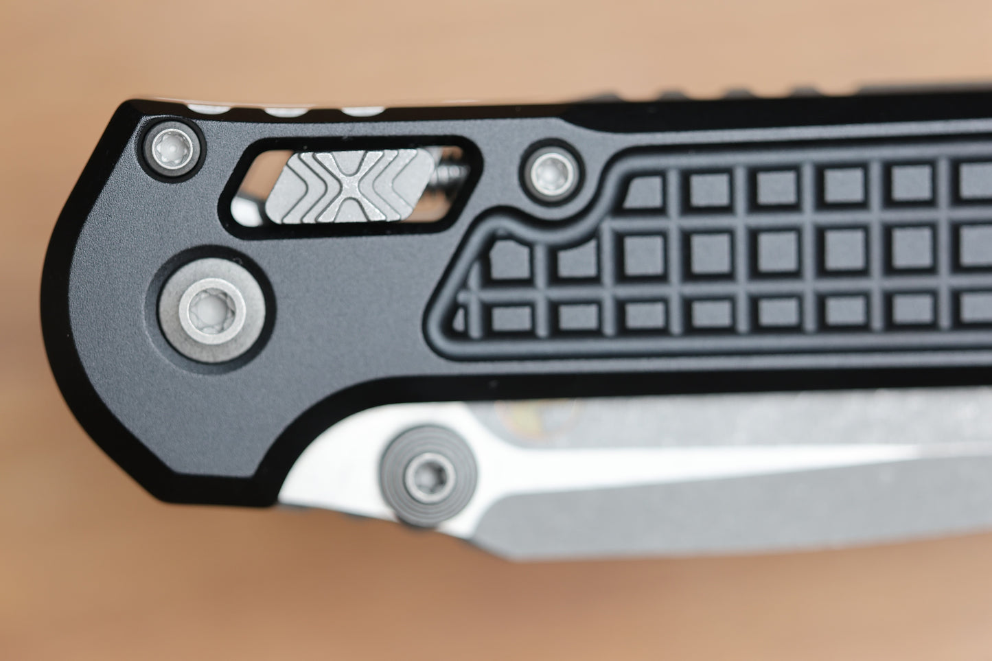 MICROTECH KNIVES LUDT RAM-LOK W/ BLACK FRAG HANDLE & APOCALYPTIC DROP POINT 1135RL-10APFR