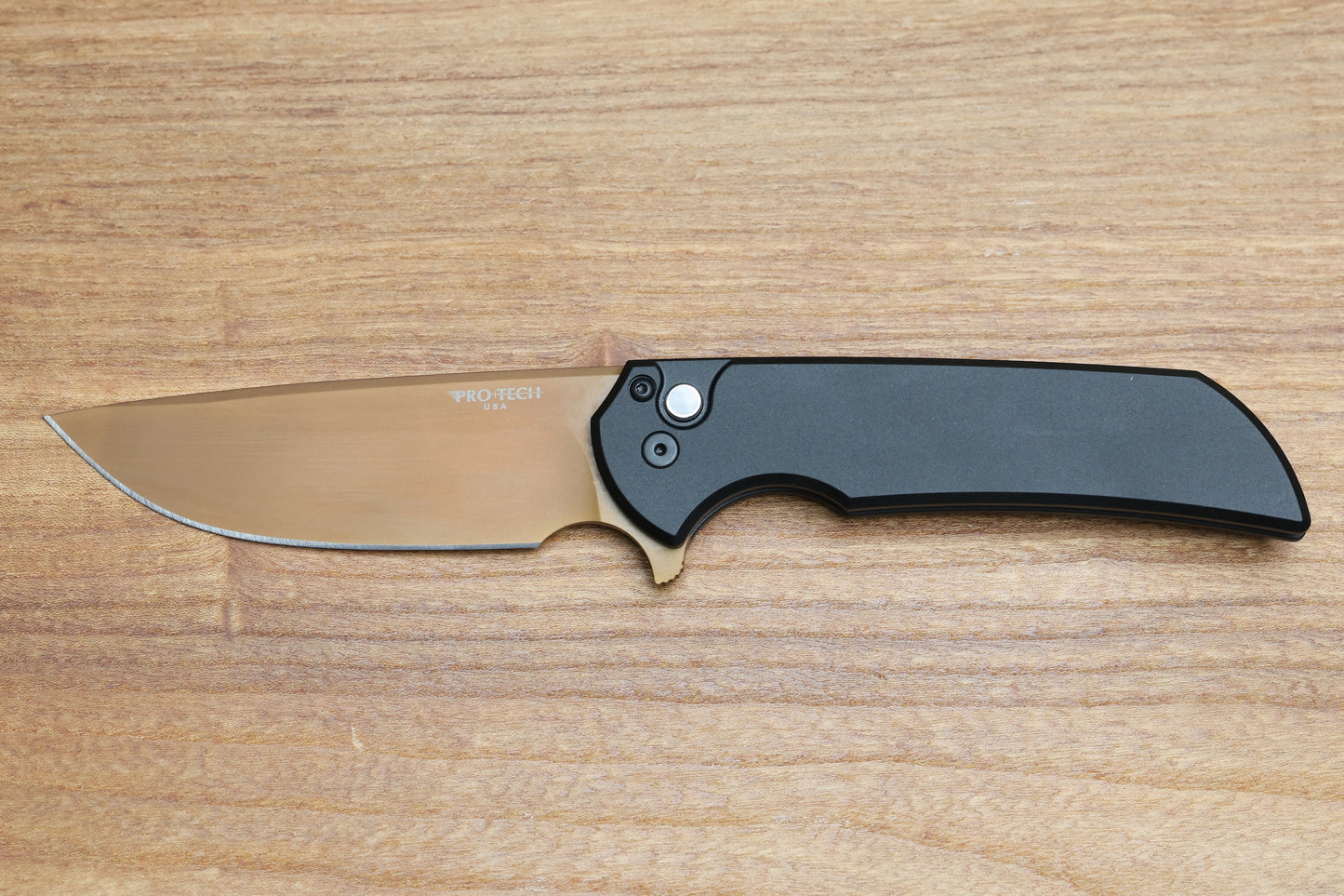 PRO-TECH MORDAX BUTTON LOCK 3.5" TAN PVD SHOT SHOW 2026