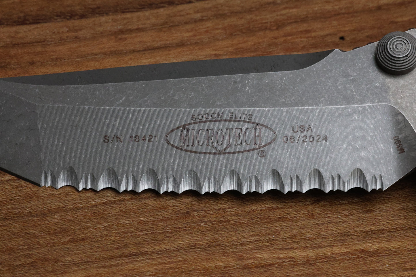 MICROTECH SOCOM ELITE FULLY SERRATED TANTO EDGE MANUAL BLACK APOCALYPTIC STANDARD 161-12 AP