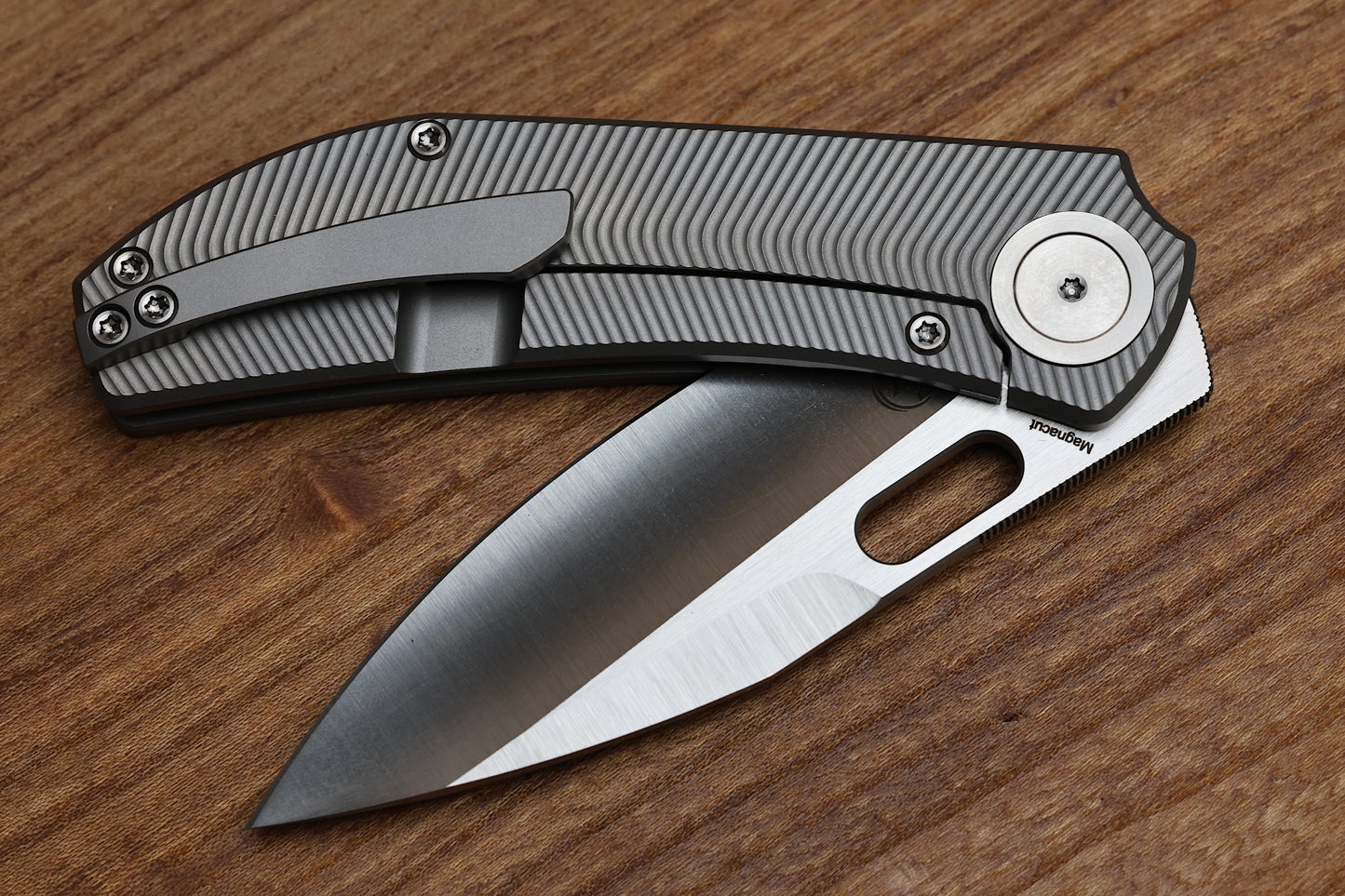 YAN’S CHEVRON- FULL TITANIUM FRONT FLIPPER WITH THUMB HOLE