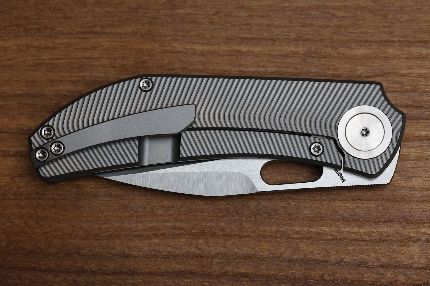 YAN’S CHEVRON- FULL TITANIUM FRONT FLIPPER WITH THUMB HOLE