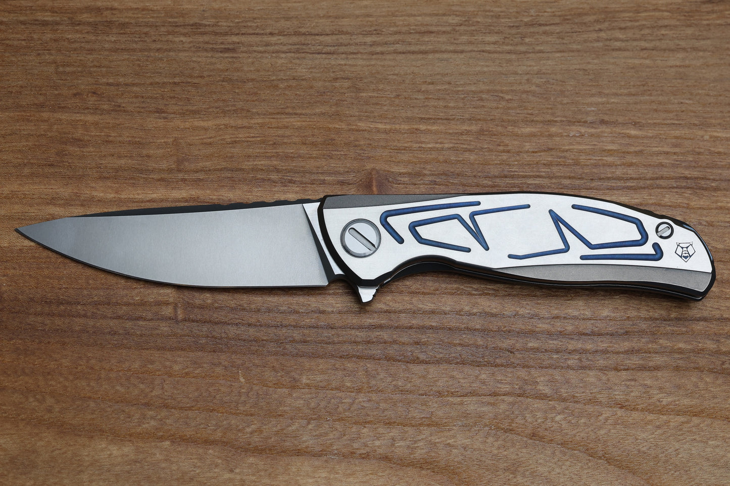 SHIROGOROV F95 BRACES - S90V BLADE - TITANIUM HANDLE - BLUE ACCENTS - WASHERS