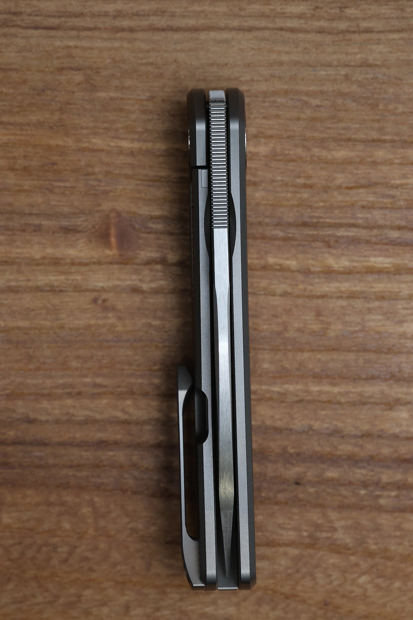 YAN’S CHEVRON- FULL TITANIUM FRONT FLIPPER WITH THUMB HOLE