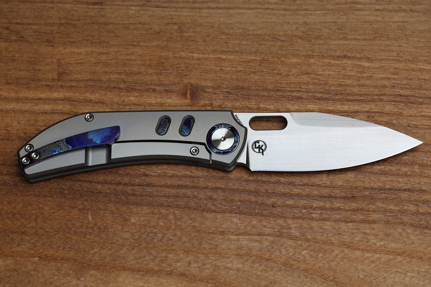 YAN’S CHEVRON- TITANIUM FRONT FLIPPER WITH ZIRCUTI INLAY THUMB HOLE