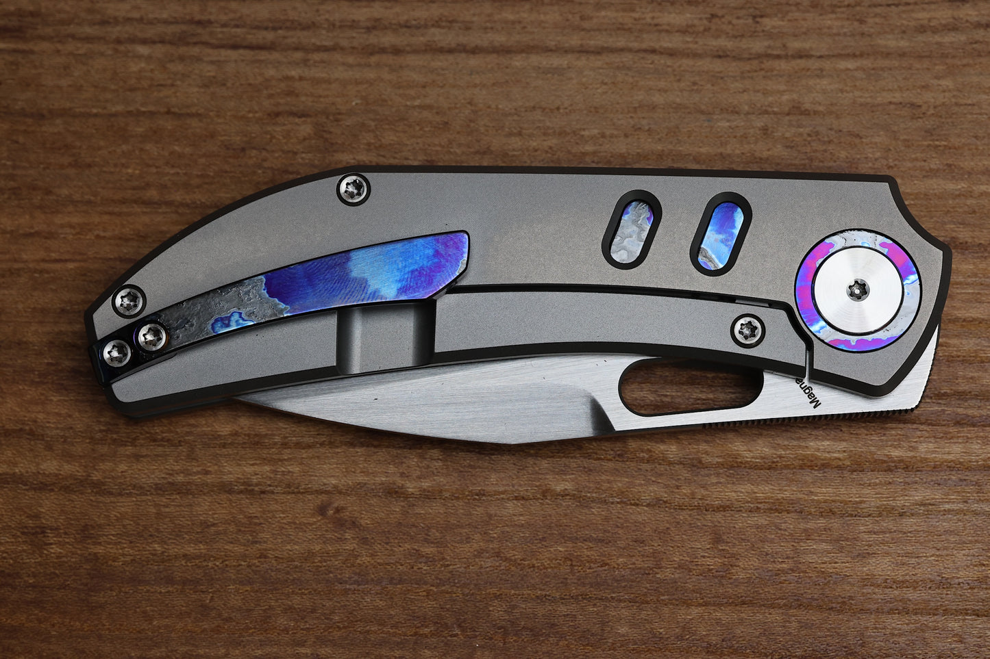 YAN’S CHEVRON- TITANIUM FRONT FLIPPER WITH ZIRCUTI INLAY THUMB HOLE