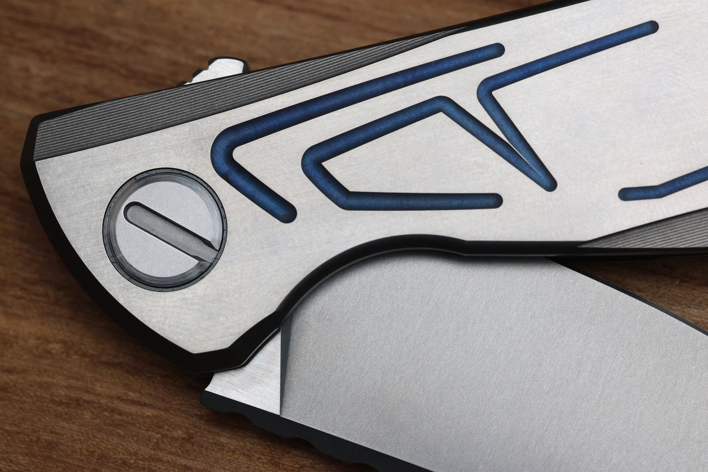 SHIROGOROV F95 BRACES - S90V BLADE - TITANIUM HANDLE - BLUE ACCENTS - WASHERS