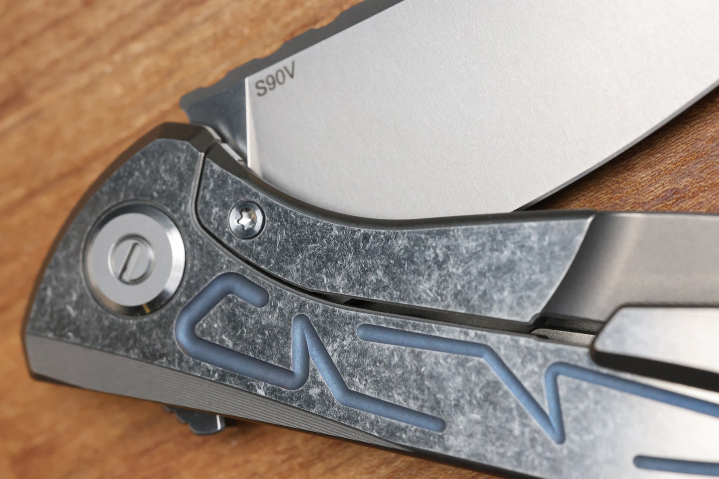 SHIROGOROV F95 BRACES - S90V BLADE - TITANIUM HANDLE - BLUE ACCENTS - WASHERS