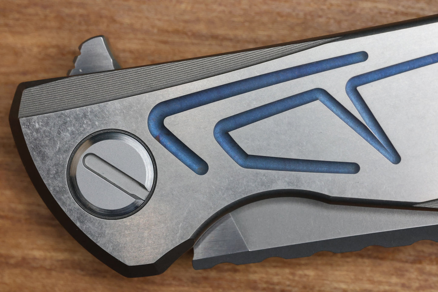 SHIROGOROV F95 BRACES - S90V BLADE - TITANIUM HANDLE - BLUE ACCENTS - WASHERS