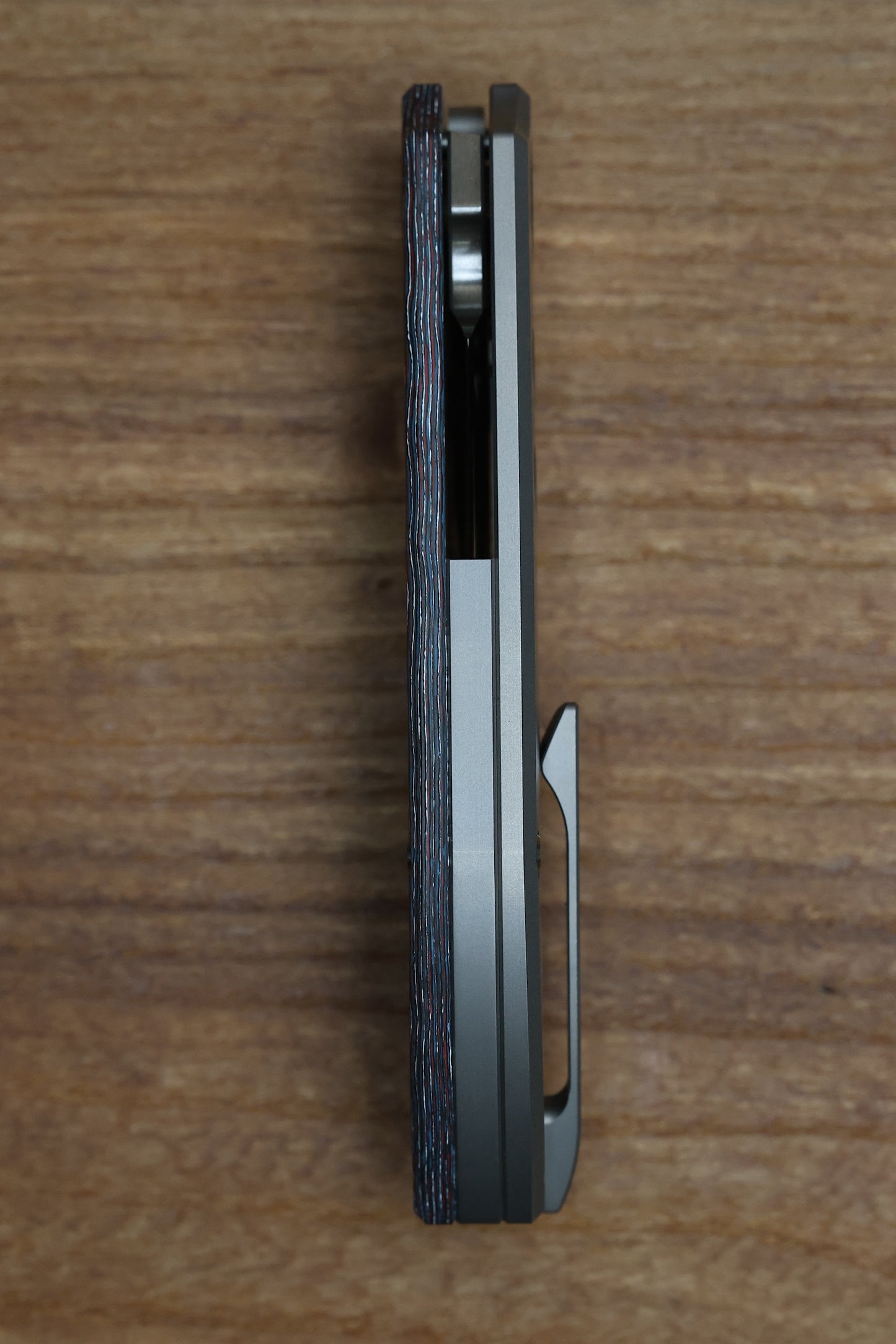 YAN’S CHEVRON- TITANIUM FRONT FLIPPER WITH NEBULA CF THUMB STUD