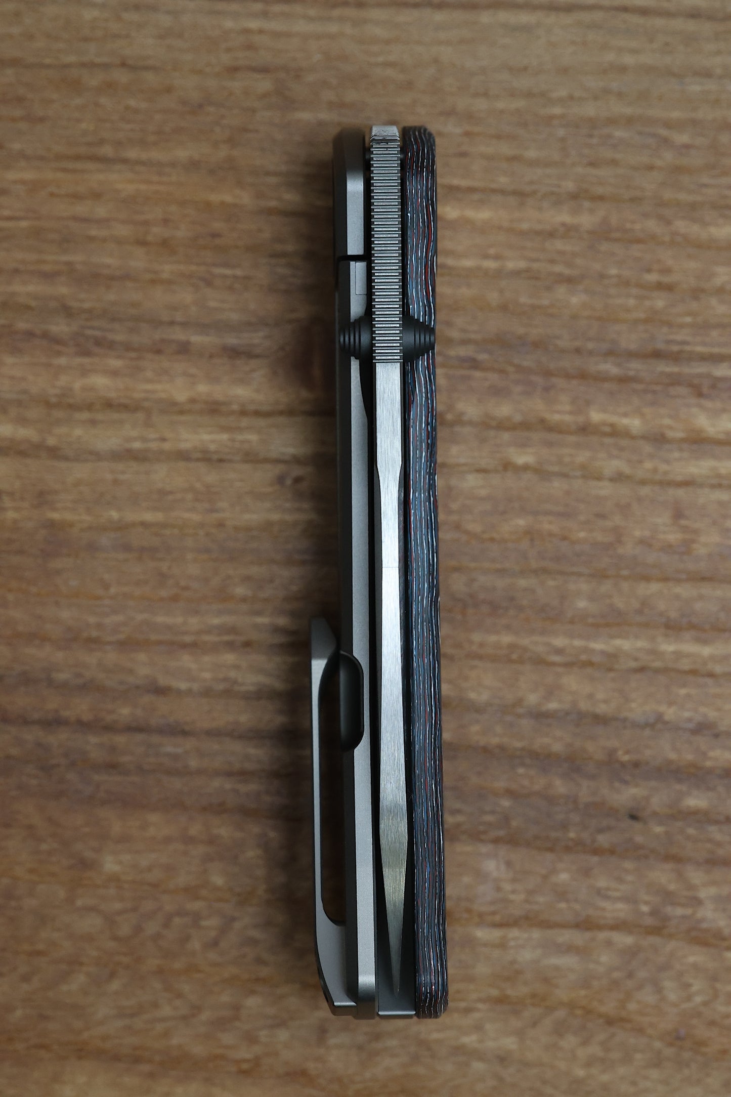 YAN’S CHEVRON- TITANIUM FRONT FLIPPER WITH NEBULA CF THUMB STUD