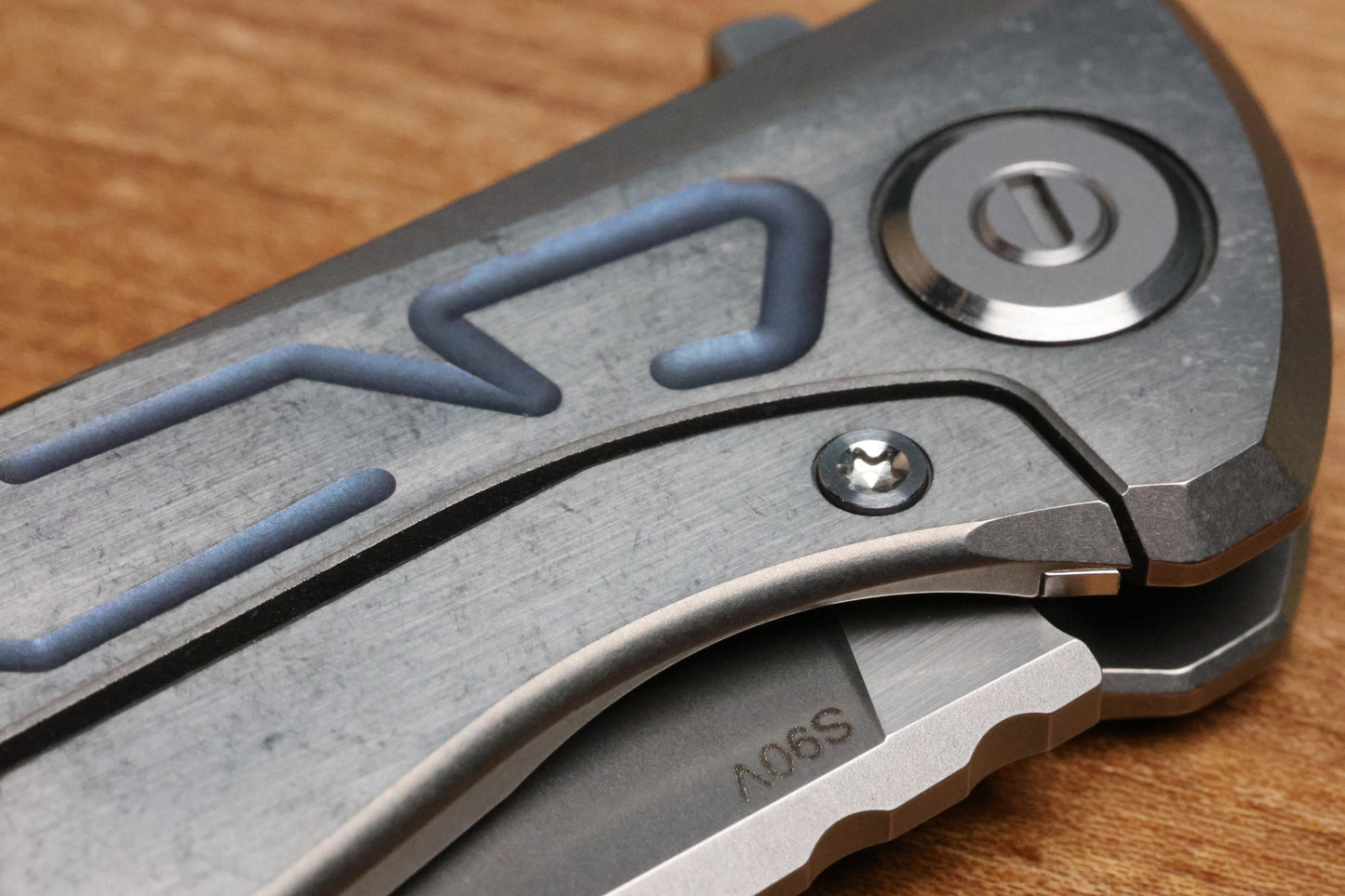 SHIROGOROV F95 BRACES - S90V BLADE - TITANIUM HANDLE - BLUE ACCENTS - WASHERS