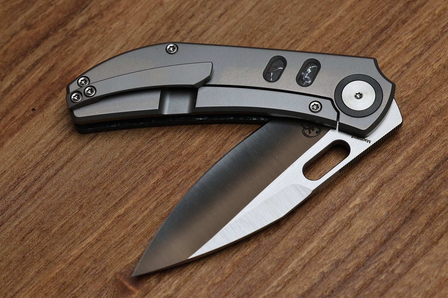 YAN’S CHEVRON- TITANIUM FRONT FLIPPER WITH NEBULA CF THUMB HOLE