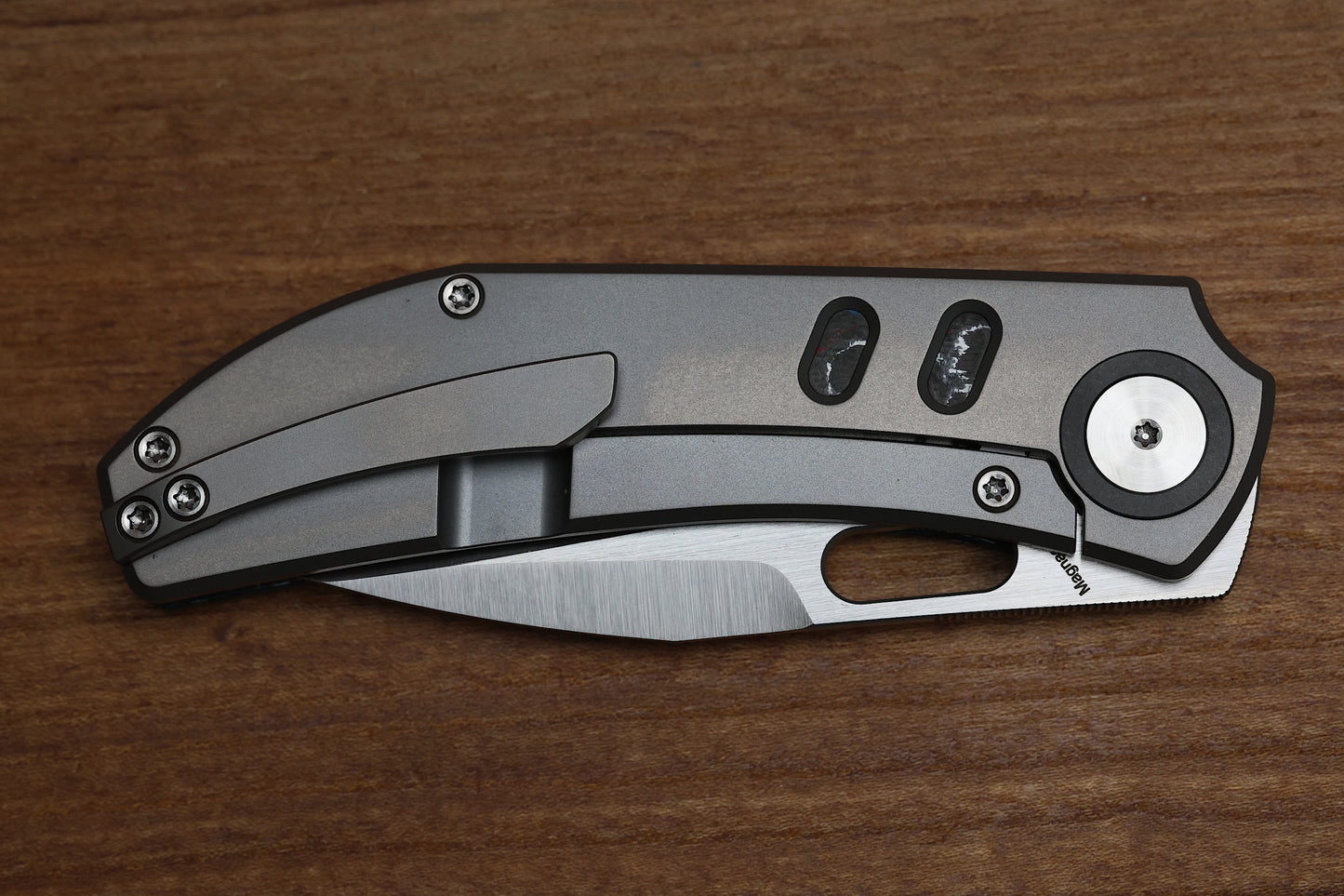 YAN’S CHEVRON- TITANIUM FRONT FLIPPER WITH NEBULA CF THUMB HOLE