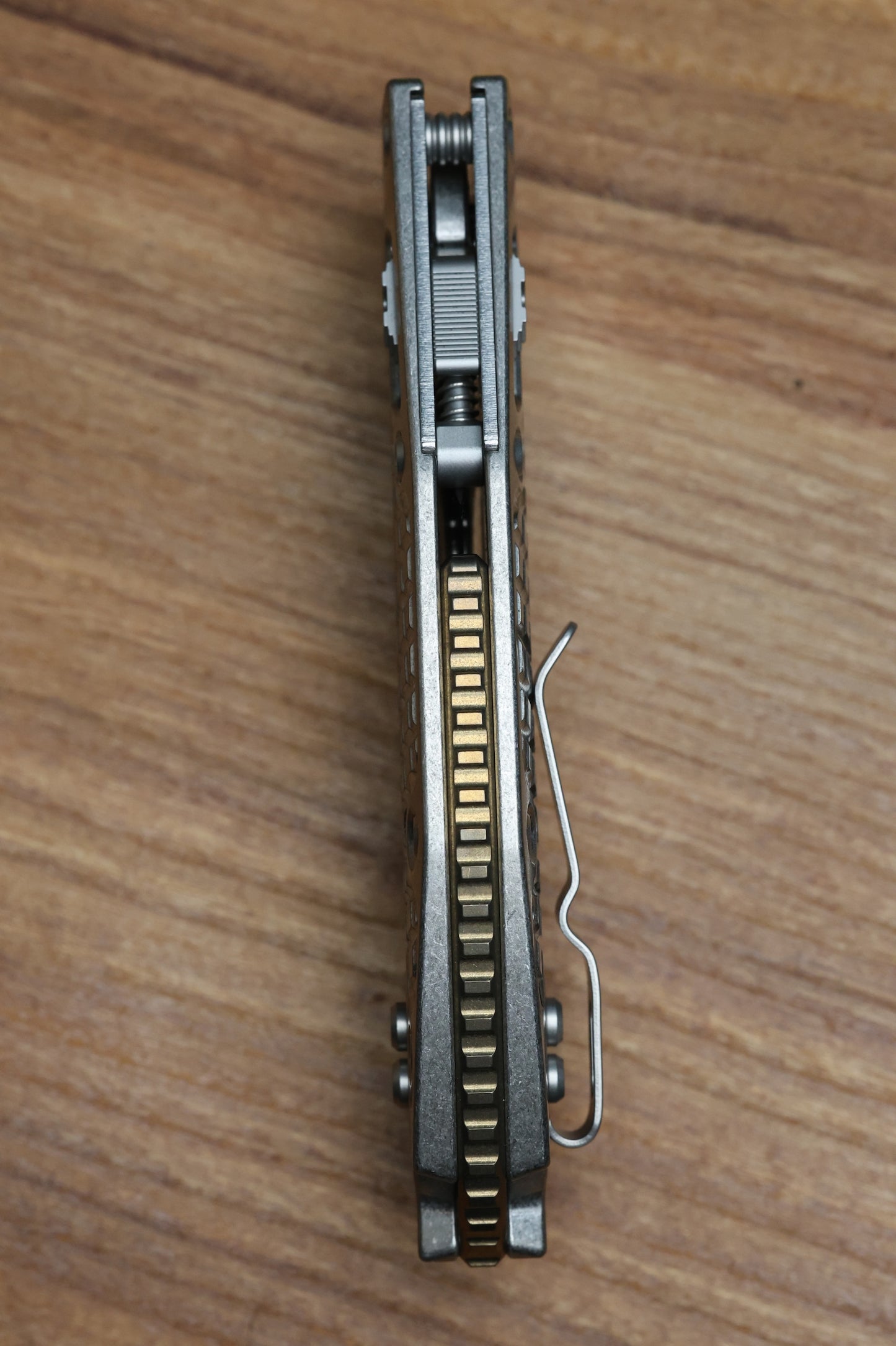 MICROTECH MARFIONE SELECT MANUAL STITCH RAM LOK FRAG TITANIUM HANDLES & STONEWASH M390MK W/ DOUBLE VAPOR BLAST & BRONZE ACCENTS 169RL-10FRMS1