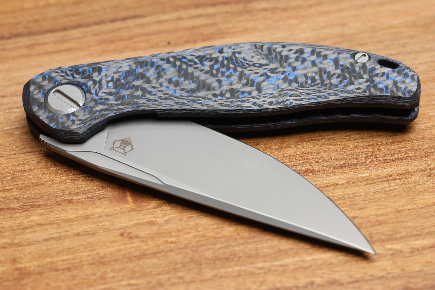 SHIROGOROV STELLAR CF – BLUE CARBON FIBER HANDLE – M390 BLADE – MRBS