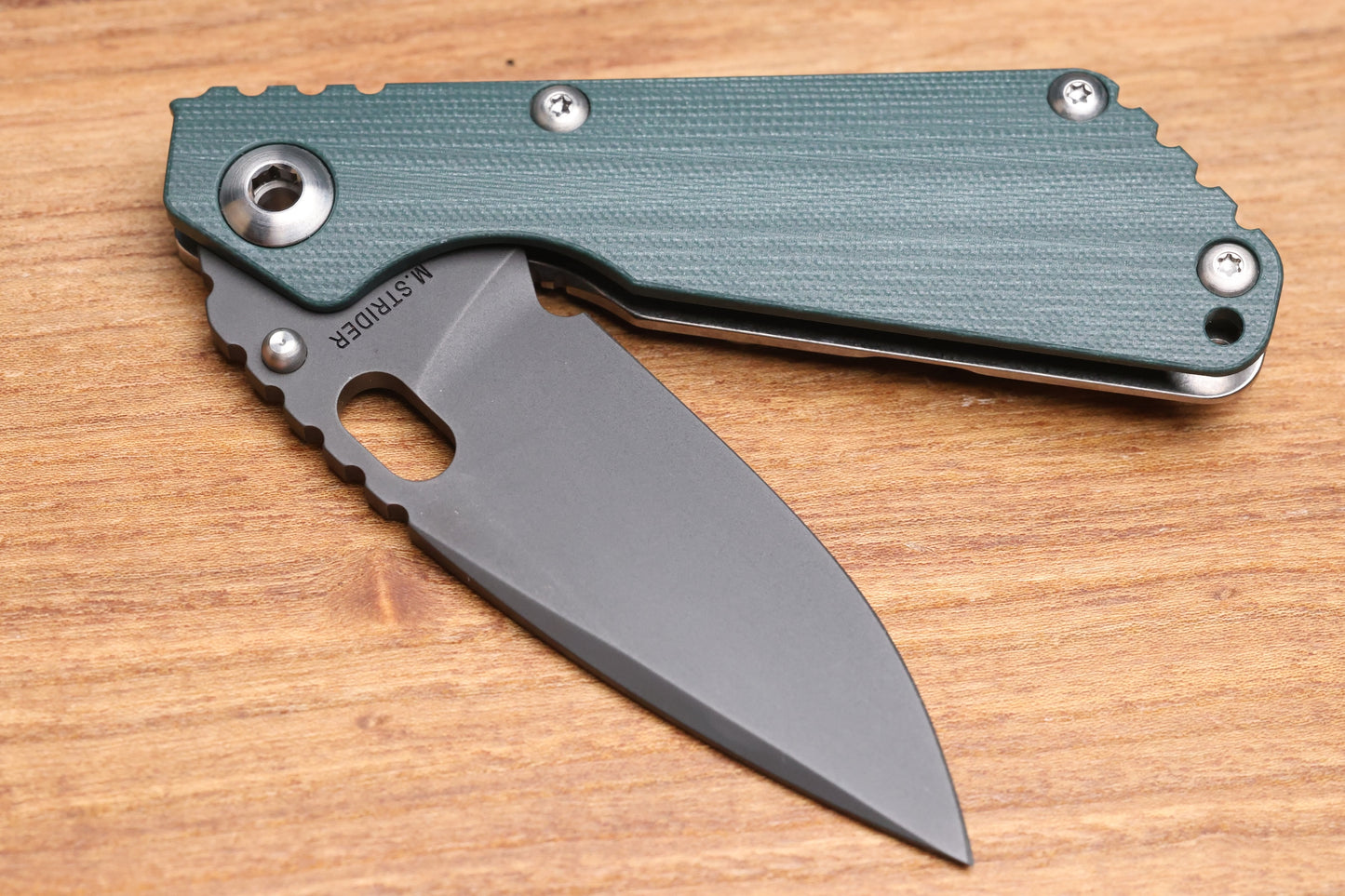 STRIDER KNIVES SNG CC - DROP POINT 20CV BLADE - TITANIUM/FOREST GREEN G10 HANDLE