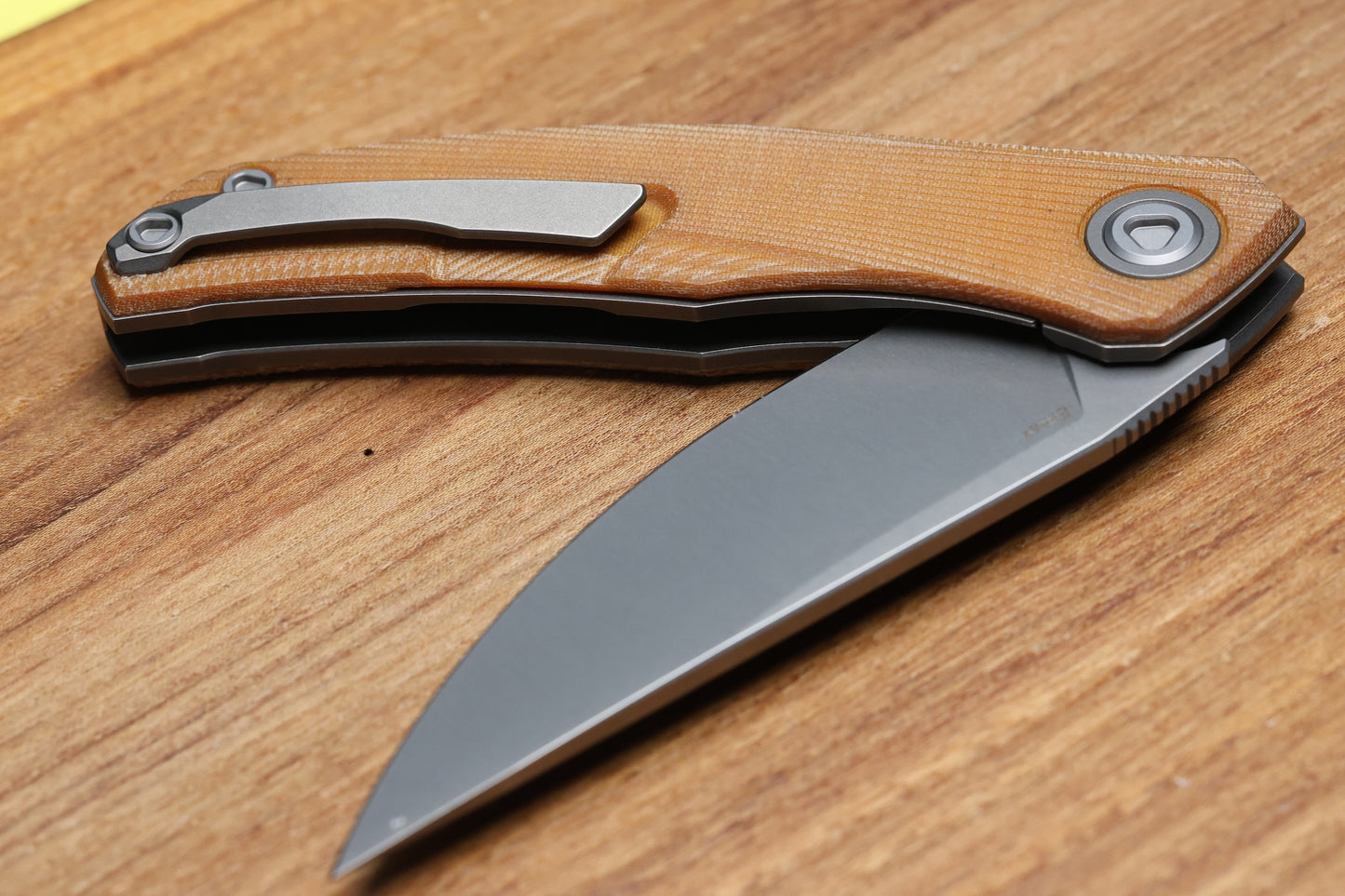 SHIROGOROV URSUS Q95 - LIGHT BROWN MICARTA HANDLE - ELMAX BLADE - MRBS