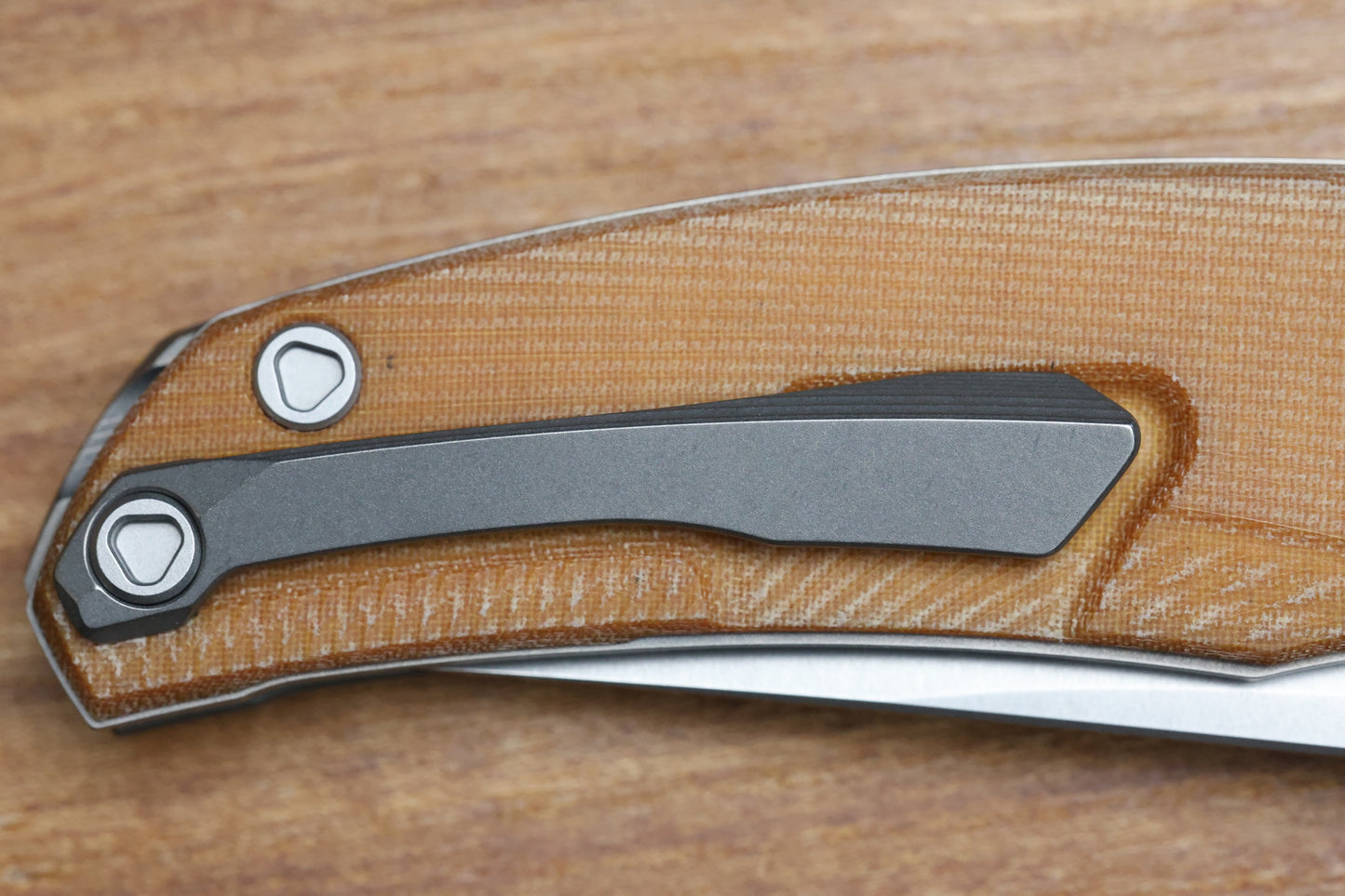 SHIROGOROV URSUS Q95 - LIGHT BROWN MICARTA HANDLE - ELMAX BLADE - MRBS