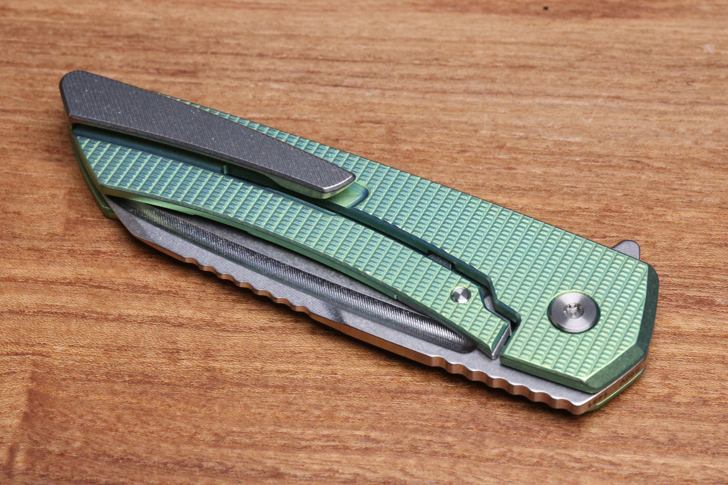 MACHINEWISE MOJAVE #1481 GREEN ANO GRENADE TEXTURE AND S90V BLADE
