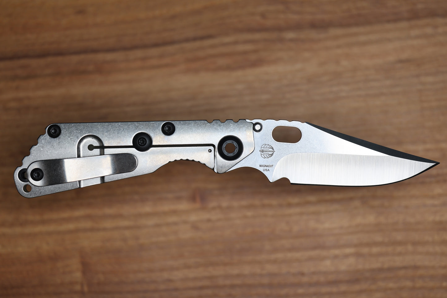 STRIDER KNIVES SNG CC - OD GREEN G10/TITANIUM HANDLE - BOWIE MAGNACUT BLADE