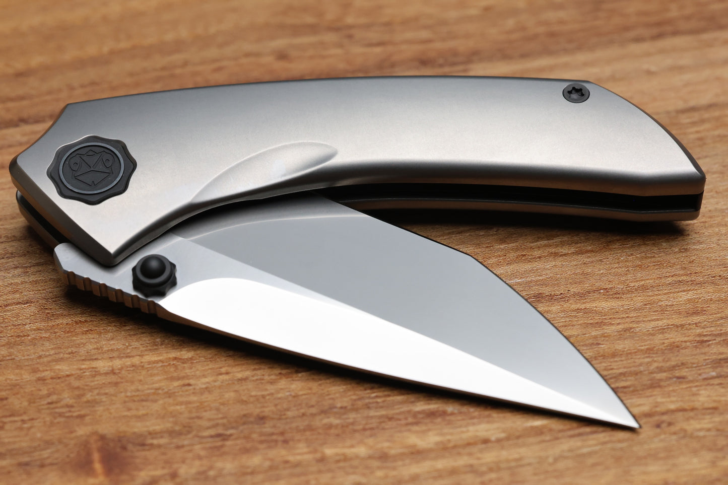 POIKILO BLADE EDC SERIES TUNA-S2 TITANIUM INSET LOCK FOLDER 3.4" PEARLESCENT M398