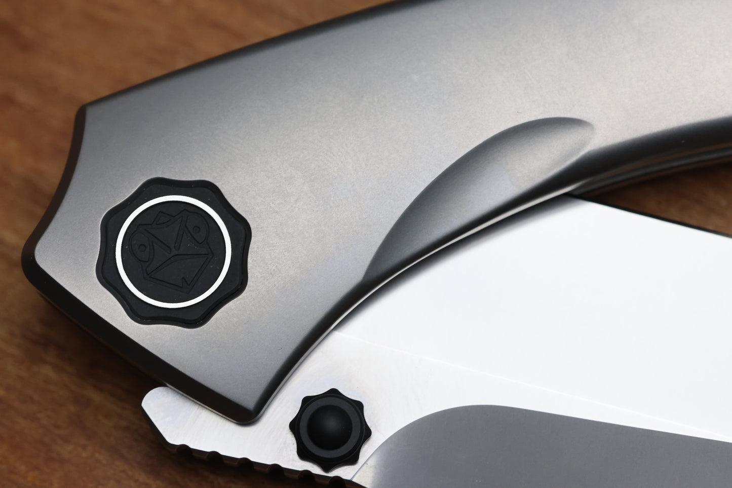 POIKILO BLADE EDC SERIES TUNA-S2 TITANIUM INSET LOCK FOLDER 3.4" PEARLESCENT M398