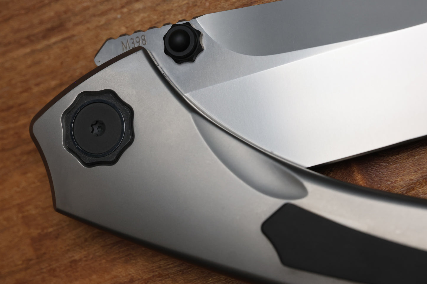 POIKILO BLADE EDC SERIES TUNA-S2 TITANIUM INSET LOCK FOLDER 3.4" PEARLESCENT M398