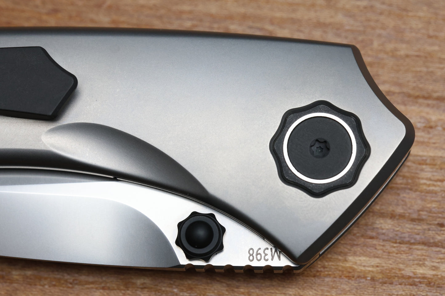 POIKILO BLADE EDC SERIES TUNA-S2 TITANIUM INSET LOCK FOLDER 3.4" PEARLESCENT M398