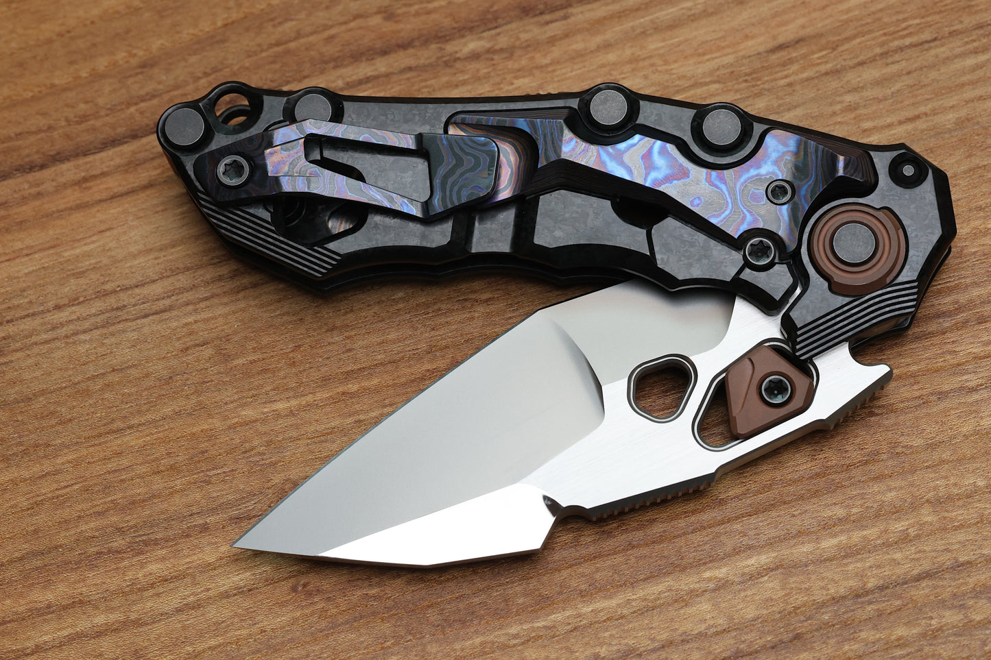 CUSTOM KNIFE FACTORY TRAKTOR CRYSTAL TI/ZIRCUTI/COPPER & TRI-TONE M390