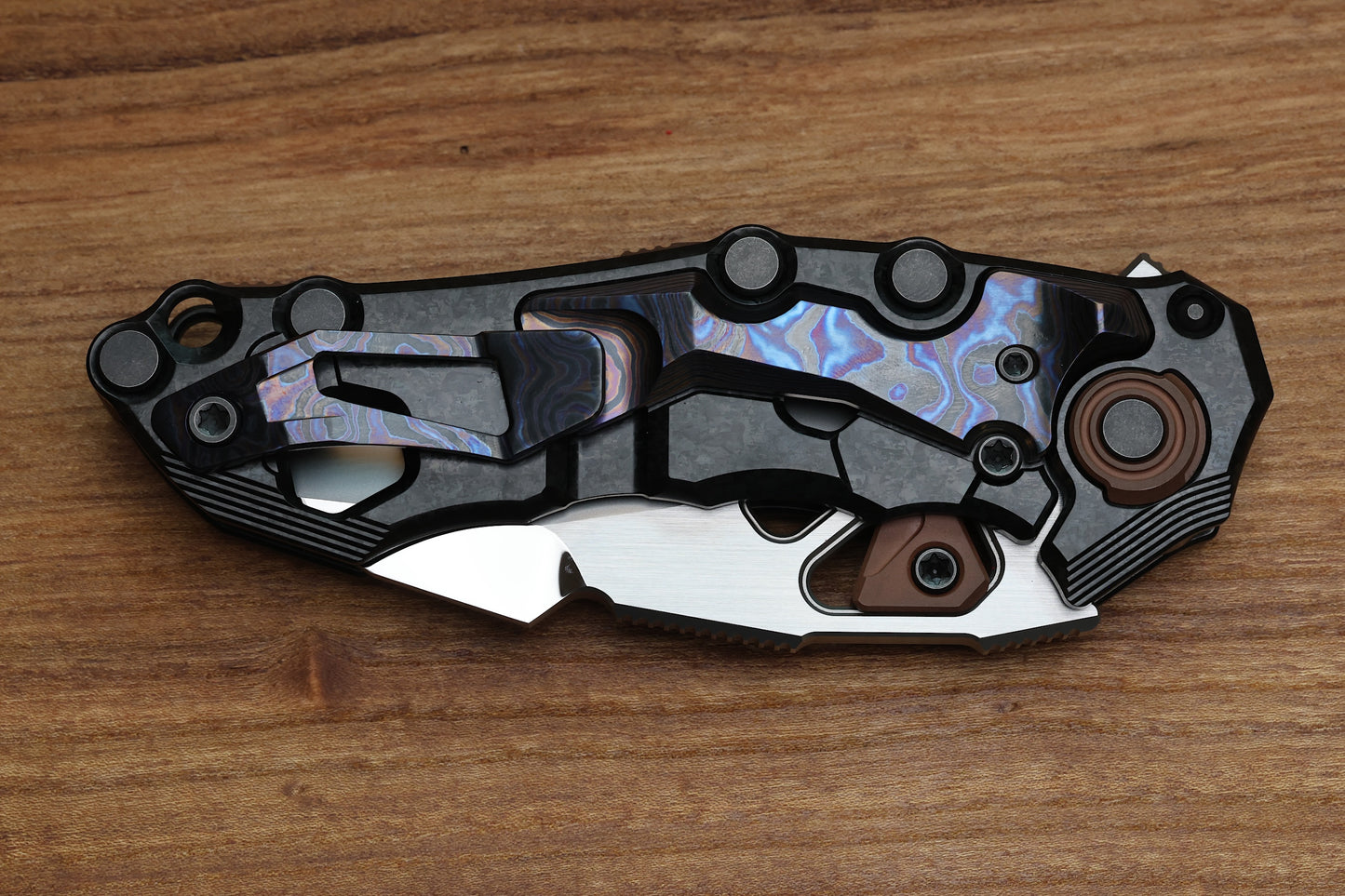 CUSTOM KNIFE FACTORY TRAKTOR CRYSTAL TI/ZIRCUTI/COPPER & TRI-TONE M390