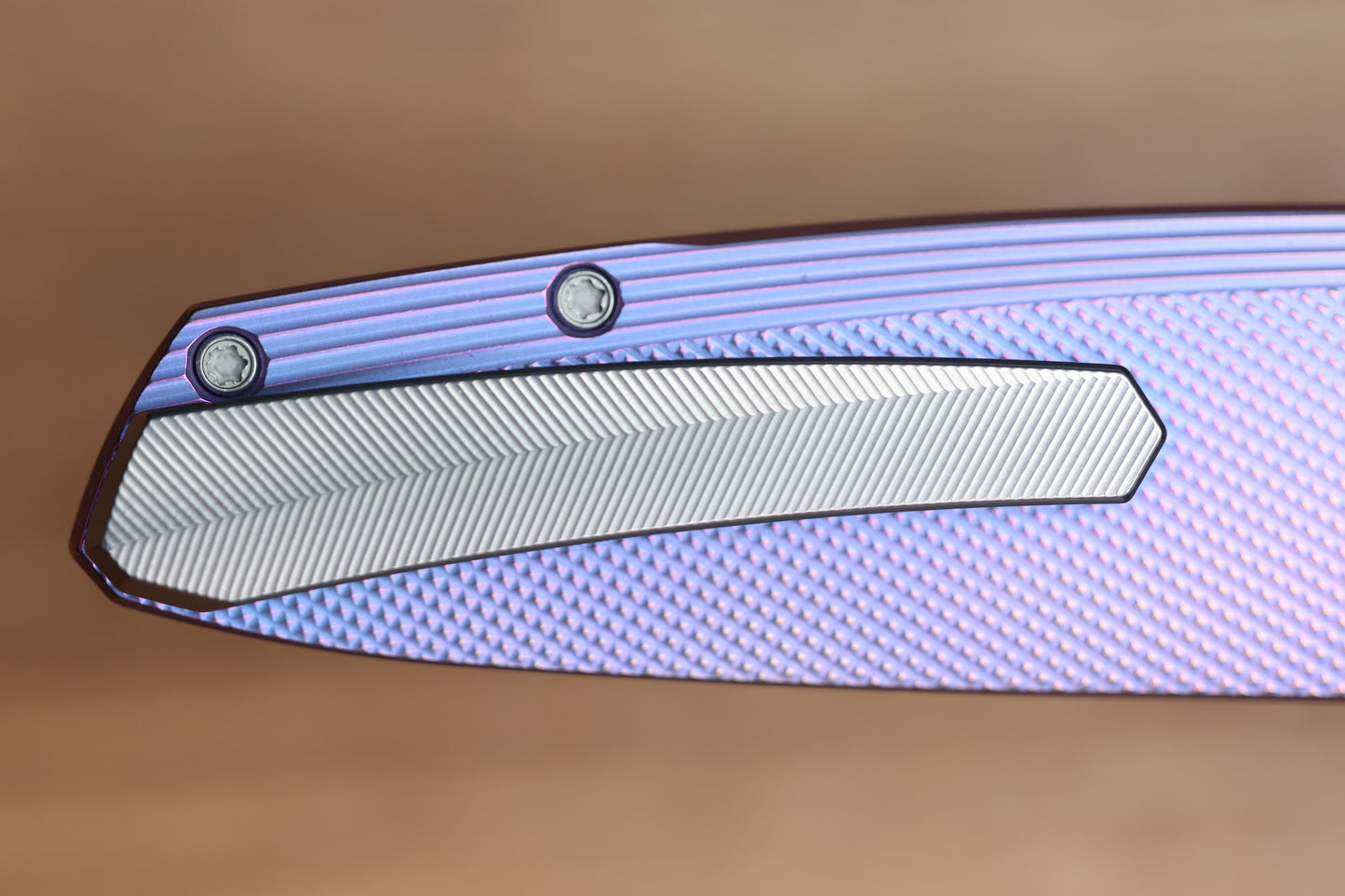HOLT BLADEWORKS OUTLAW W/TITANIUM CHECKERED BURNISHED HANDLES & BOHLER NEAR MIRROR M390 #150 (PREOWNED)