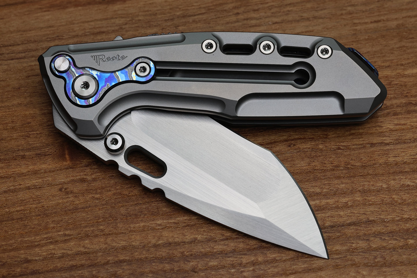 REATE T1000 V2 FLIPPER MILLED TITANIUM W/ ZIRCUTI & RECURVE M390