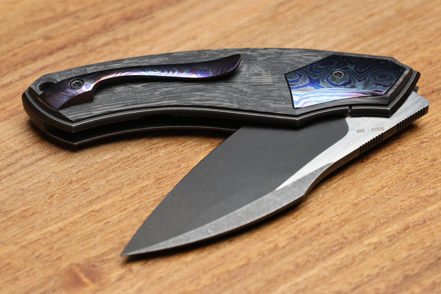 CUSTOM KNIFE FACTORY DAVLESS CARBON FIBER & ZIRCUTI W/ TWO TONE BLACKWASH S90V (PREOWNED)