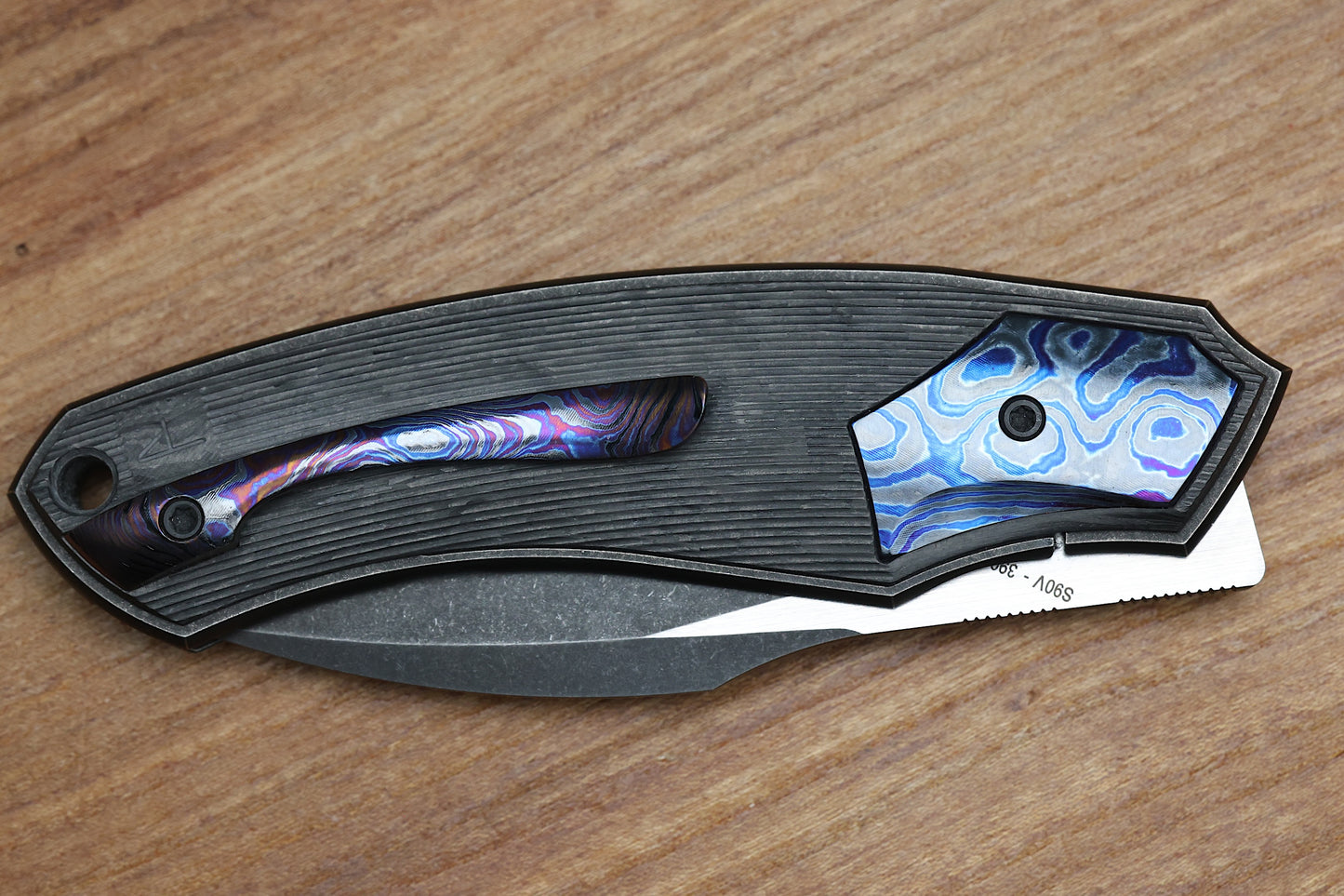 CUSTOM KNIFE FACTORY DAVLESS CARBON FIBER & ZIRCUTI W/ TWO TONE BLACKWASH S90V (PREOWNED)