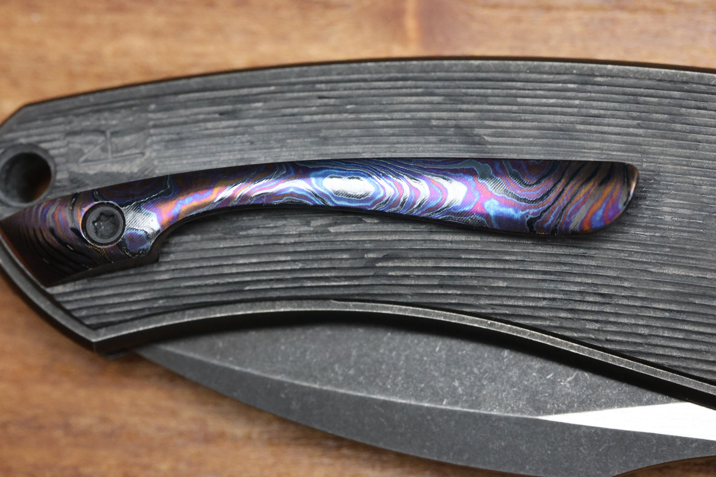 CUSTOM KNIFE FACTORY DAVLESS CARBON FIBER & ZIRCUTI W/ TWO TONE BLACKWASH S90V (PREOWNED)