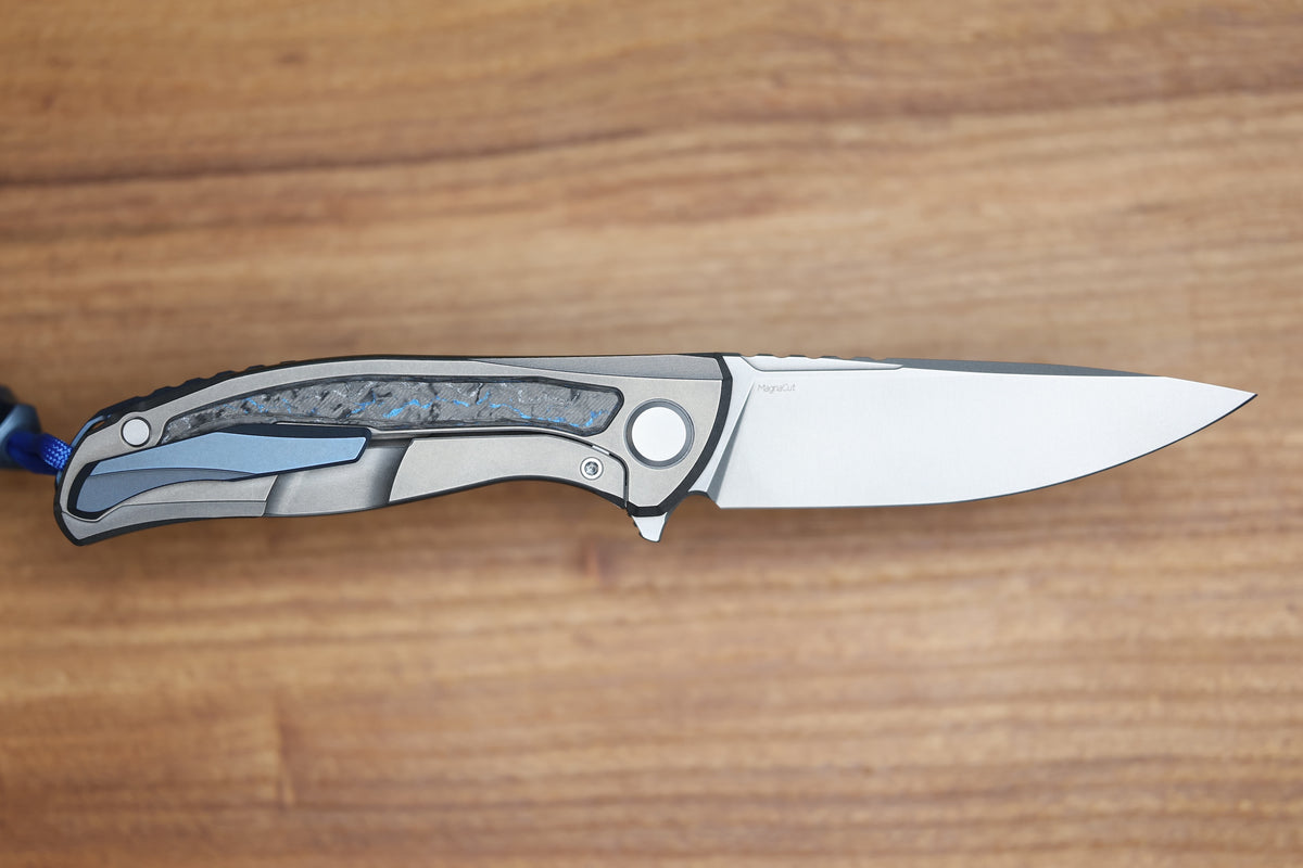 SHIROGOROV F95NL FB SE 2026 - MAGNACUT BLADE - TITANIUM HANDLE - GLACIER TECHNOCARBO INLAY - MRBS