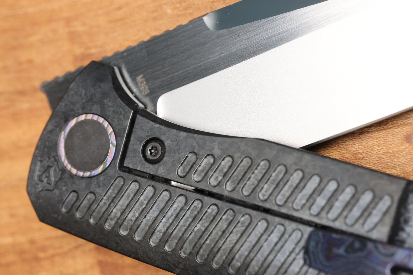 CUSTOM KNIFE FACTORY YETI GNOME 2.0 CRYSTAL TITANIUM & M398