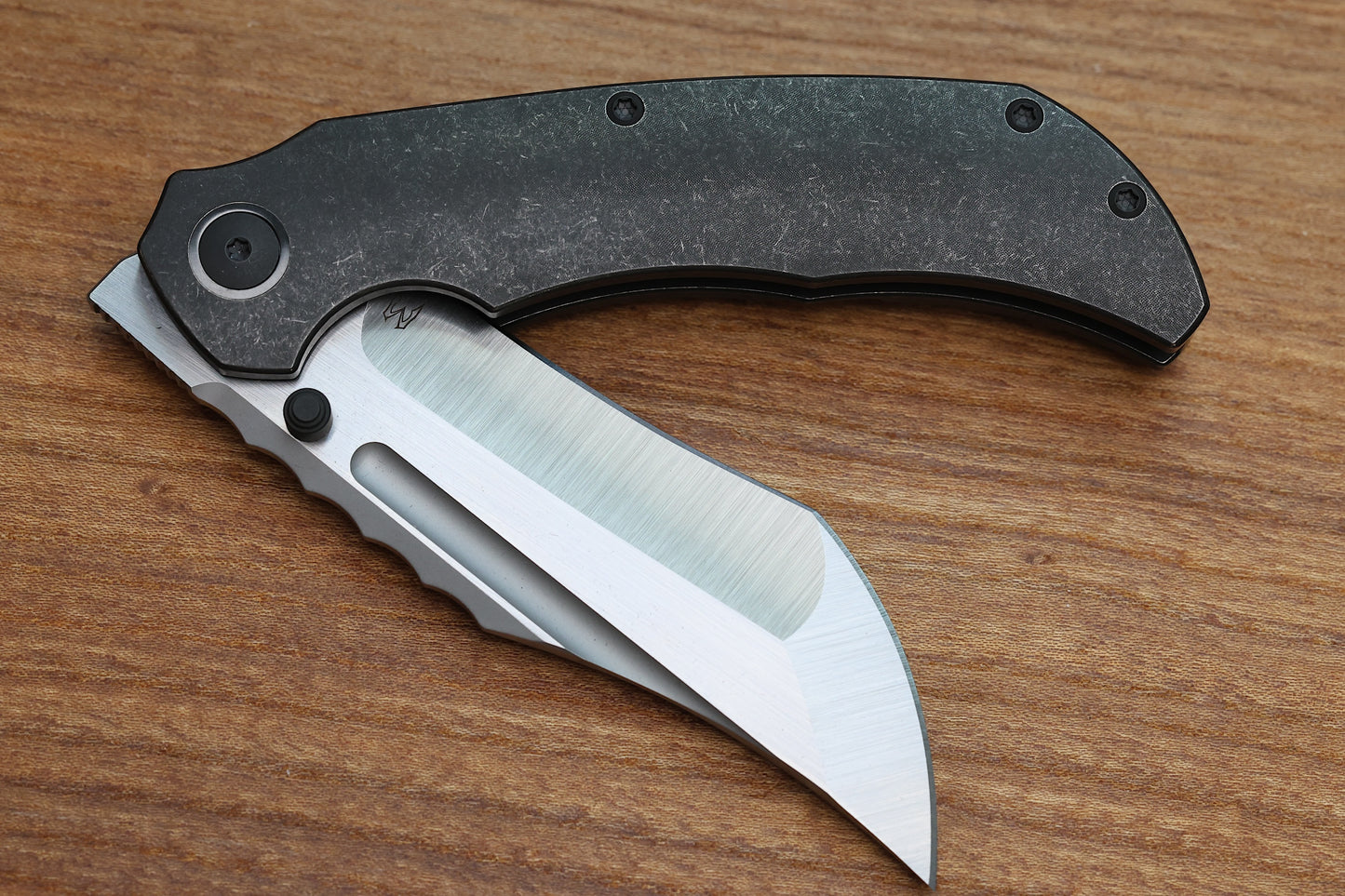 MERRIKEN KNIVES BLACK PVD FRAME LOCK MINI ULTIMATUM - MAGNACUT