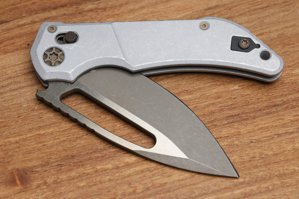 HERETIC KOSCHEI BLIZZARDWORN HANDLES W/ BRONZE MAGNACUT H061-7A-BLZ