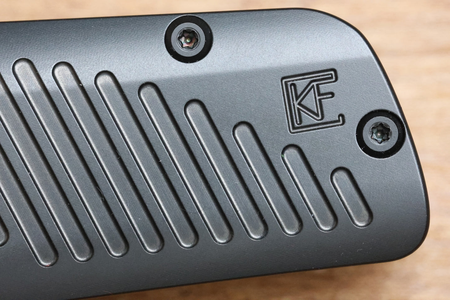 CUSTOM KNIFE FACTORY DLC YETI GNOME 2.0 TITANIUM & M398