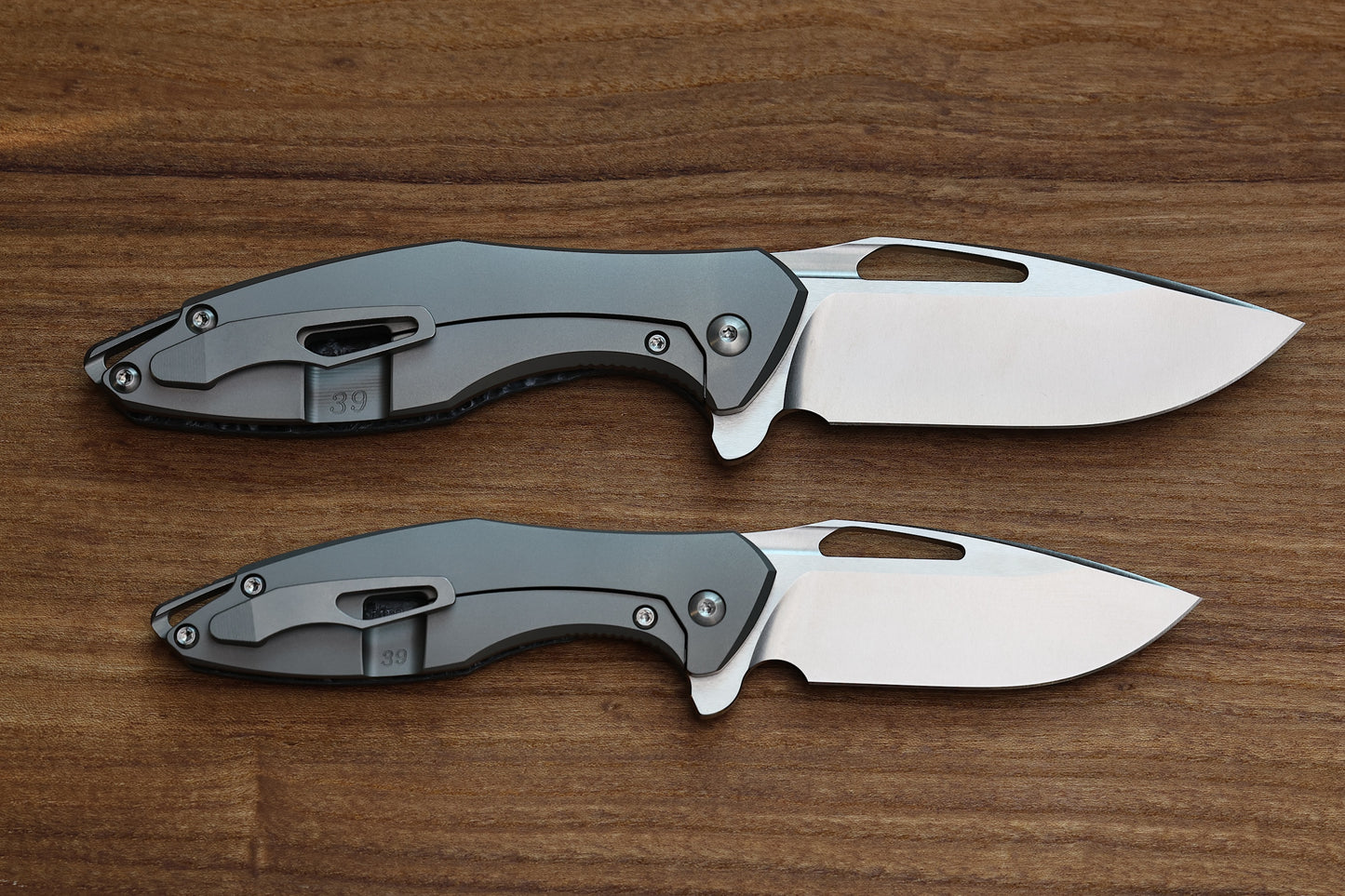 KOENIG ARIUS & MINI ARIUS NUMBERED MATCHED SET