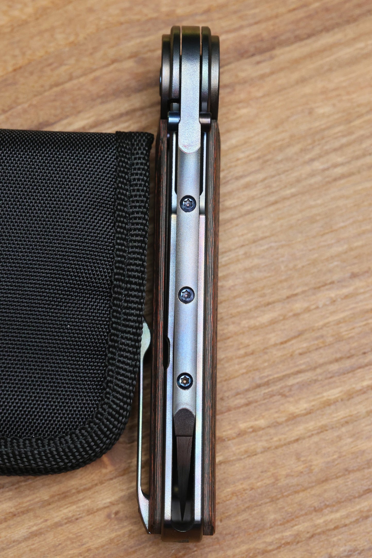 REATE KNIVES JACK 2.0 INTEGRAL RED FAT CARBON INLAY WITH DAMASTEEL BLADE