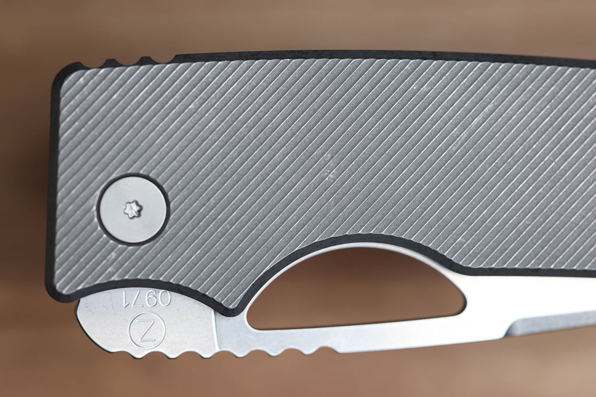 OZ MACHINE COMPANY ROOSEVELT XL ANGLE MILLED TITANIUM VANAX BLADE #971 (PREOWNED)