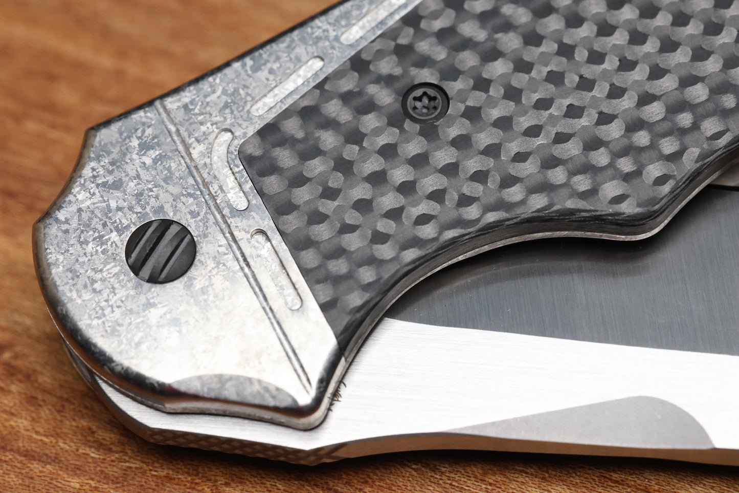 YAN's GTC CABOT CARBON FIBER CRYSTALIZED TITANIUM HANDLE S90V BLADE