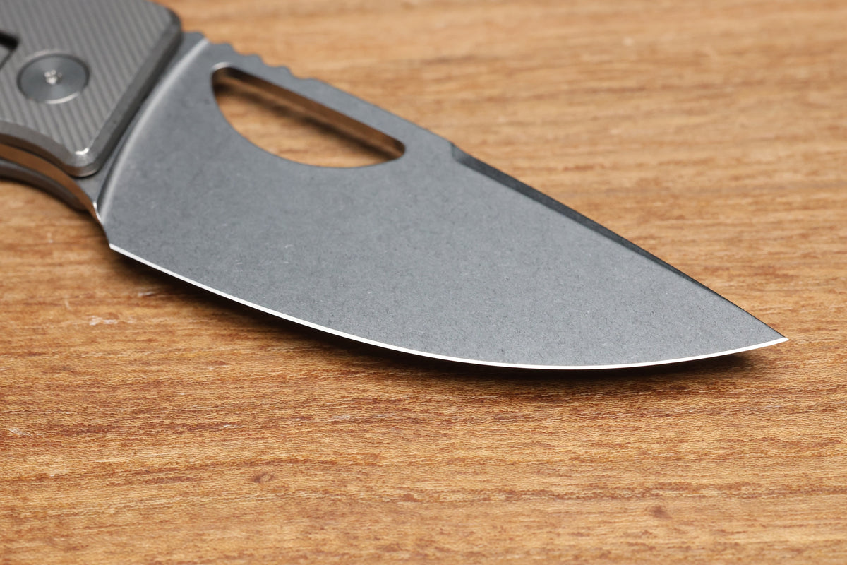 OZ MACHINE COMPANY ROOSEVELT XL ANGLE MILLED TITANIUM VANAX BLADE #971 (PREOWNED)