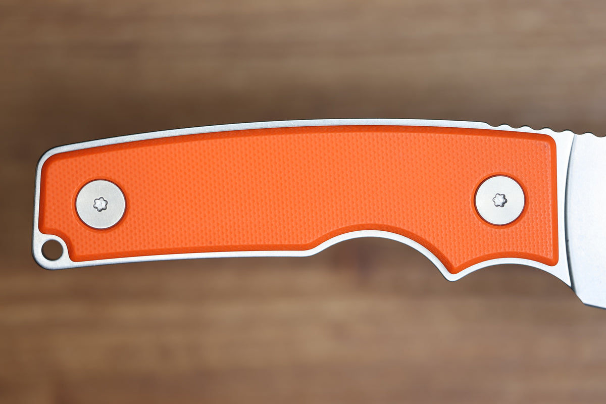 OZ MACHINE COMPANY ROOSEVELT FIXED BLADE ORANGE G10 MAGNACUT #153 (PREOWNED)