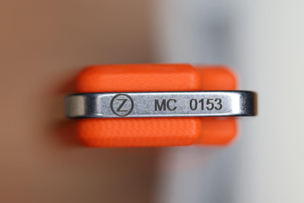 OZ MACHINE COMPANY ROOSEVELT FIXED BLADE ORANGE G10 MAGNACUT #153 (PREOWNED)