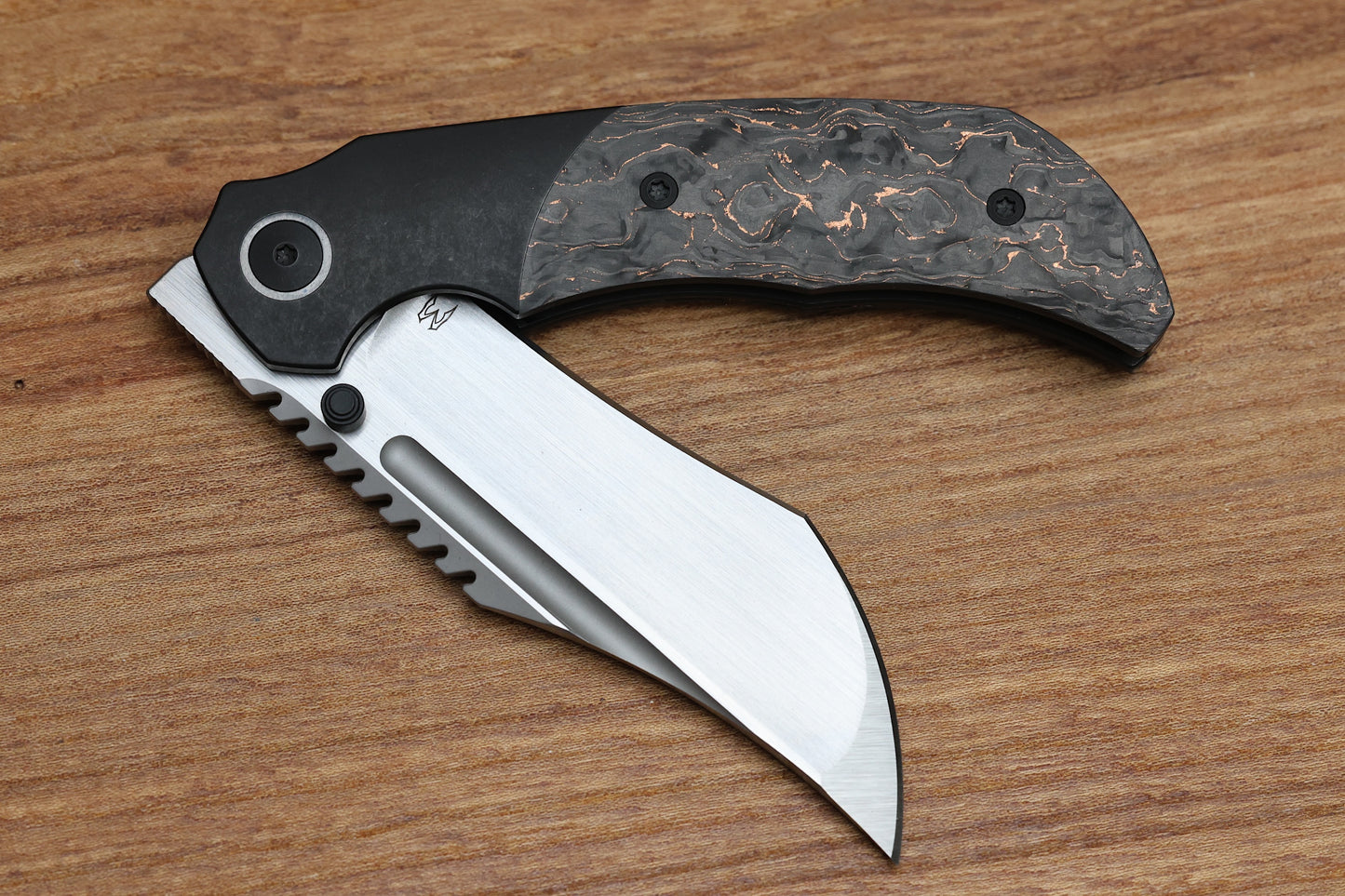 MERRIKEN KNIVES MINI ULTIMATUM - HAND RUB MAGNACUT BLADE GRIND NO. 2 - COPPER TECHNOCARBO/BLACK PVD TITANIUM