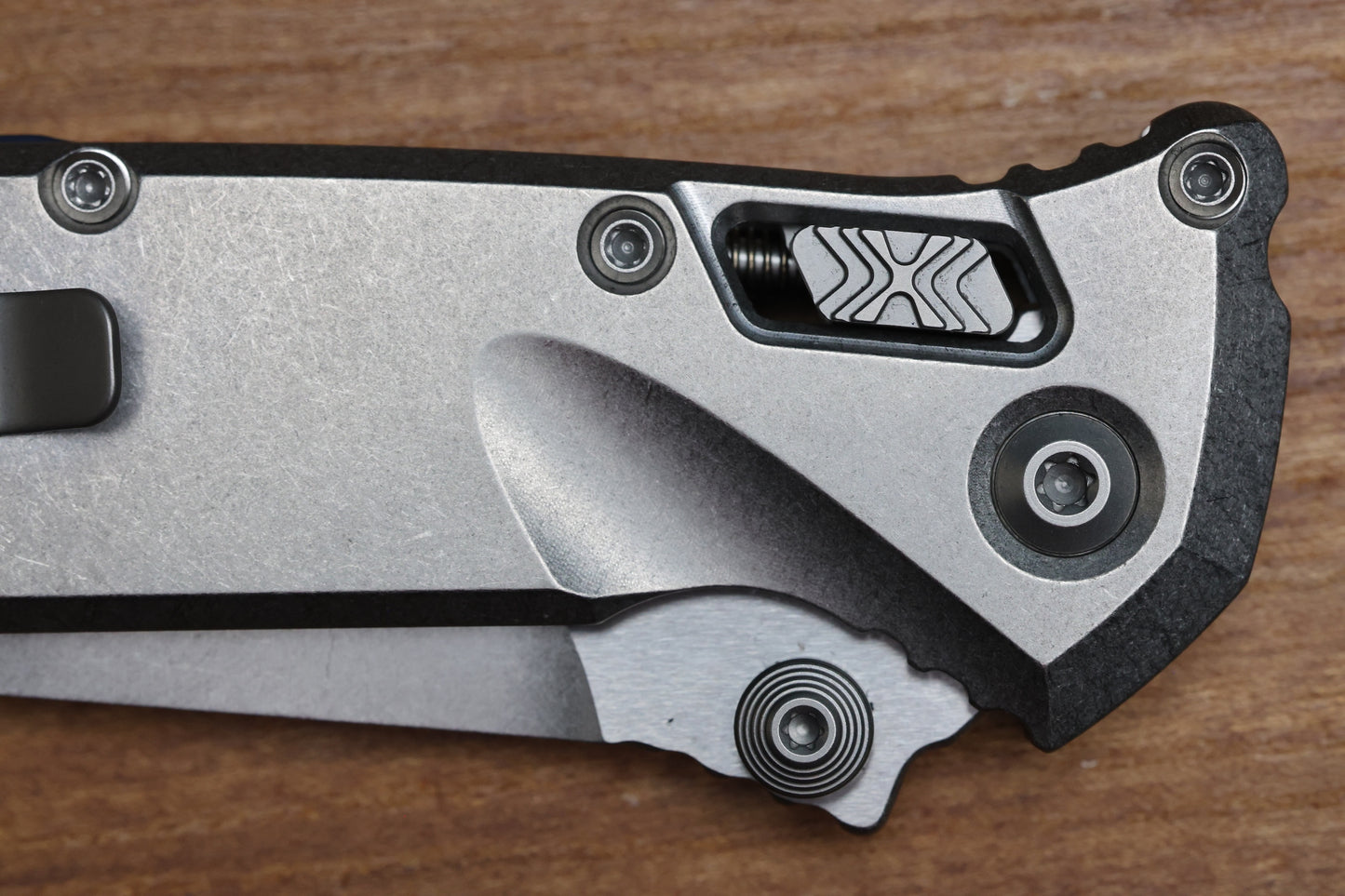 MICROTECH MARFIONE SELECT SOCOM RAM-LOK TITANIUM SLAB SIDE HANDLES W/ BLUE ACCENTS & SPEAR POINT STONEWASH M390MK 160RLS-10SMS3